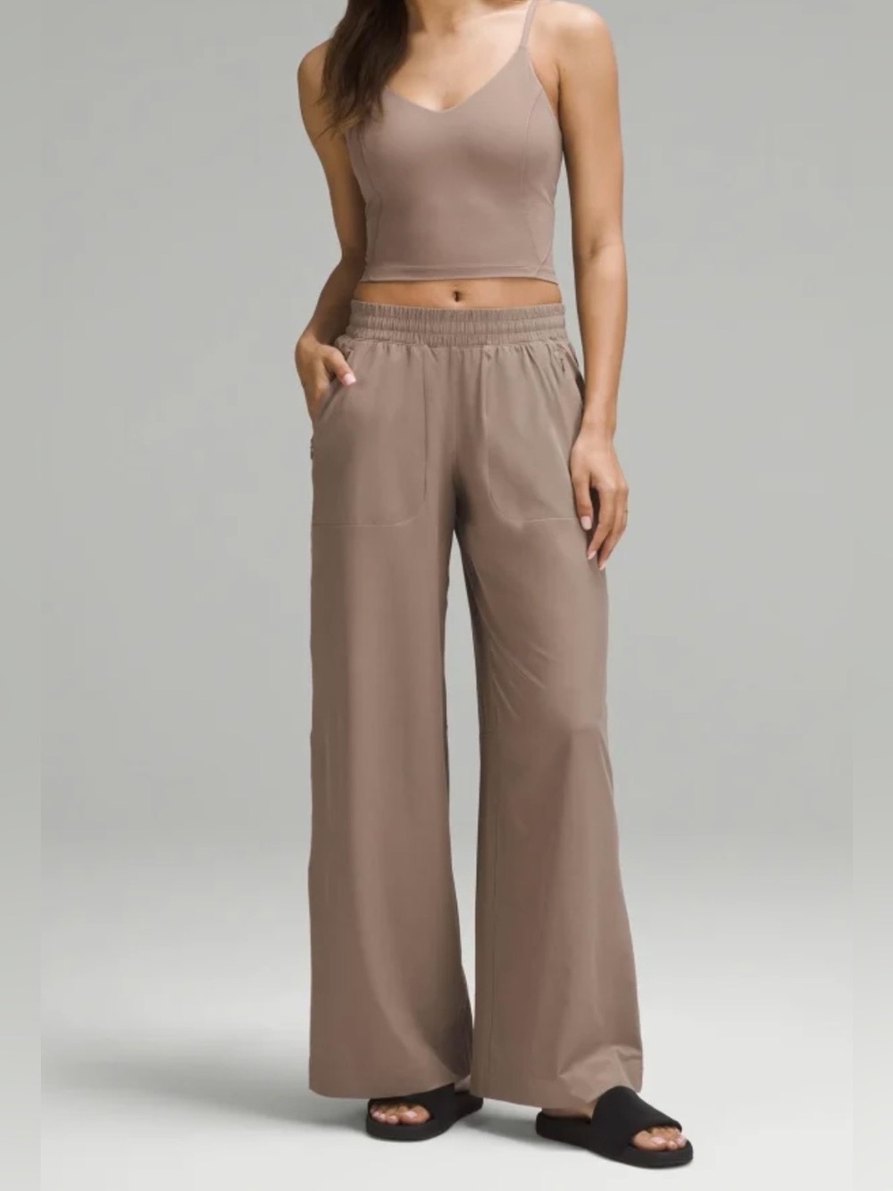 Lululemon Swift Mid-Rise Wide-Leg Pant, Like New, Size 6, Taupetastic
